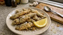 メヒカリの唐揚げはシンプルが正解：薄衣でカリッと、岩塩でふっくら旨い作り方